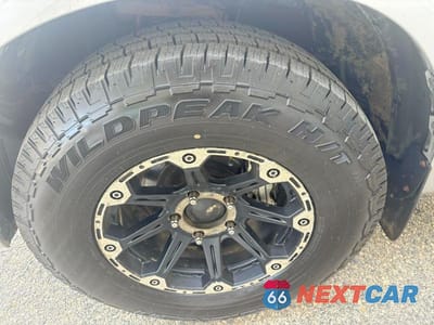 Zdjęcie 11 z 11 samochodu: 2010 TOYOTA TUNDRA DOUBLE CAB SR5 VIN:5TFUY5F14AX116074 - miniatura