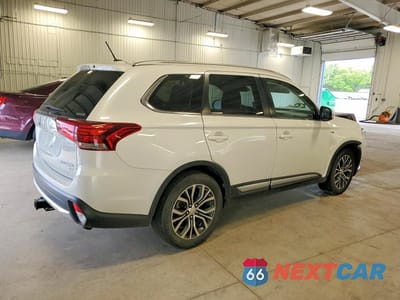 Trzecie zdjęcie samochodu z tyłu: 2016 MITSUBISHI OUTLANDER GT VIN:JA4JZ4AX2GZ048600 - miniatura
