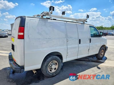 Trzecie zdjęcie samochodu z tyłu: 2019 CHEVROLET EXPRESS 2500 CARGO UTILITY / SERVICE VAN VIN:1GCWGAFP5K1232445 - miniatura