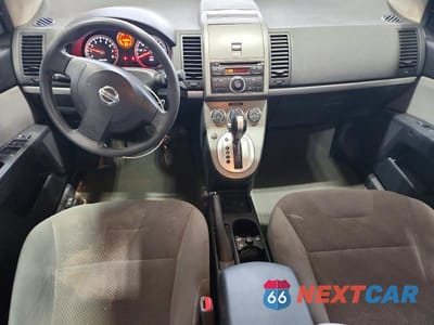 Zdjęcie 8 z 12 samochodu: 2010 NISSAN SENTRA 2.0 VIN:3N1AB6AP1AL622157 - miniatura