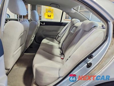 Zdjęcie 10 z 12 samochodu: 2007 HYUNDAI SONATA GLS VIN:5NPET46C67H247302 - miniatura