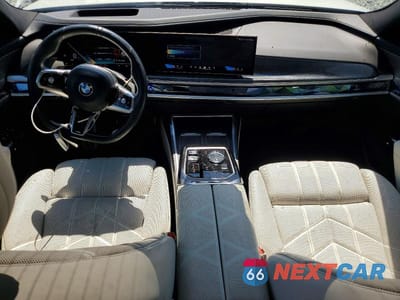 Zdjęcie 8 z 12 samochodu: 2023 BMW 740 I VIN:WBA23EH01PCM21670 - miniatura
