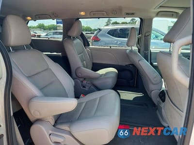 Zdjęcie 11 z 13 samochodu: 2020 TOYOTA SIENNA XLE 7-PASSENGER VIN:5TDDZ3DC5LS235721 - miniatura