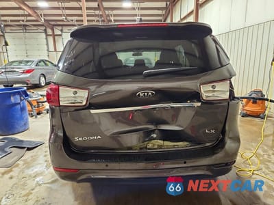 Zdjęcie 6 z 14 samochodu: 2017 KIA SEDONA LX VIN:KNDMB5C18H6308877 - miniatura