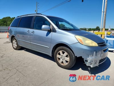 Czwarte zdjęcie samochodu z boku: 2004 TOYOTA SIENNA XLE 7 PASSENGER VIN:5TDZA22CX4S116073 - miniatura