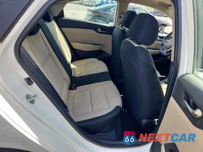 Zdjęcie 10 z 13 samochodu: 2022 HYUNDAI ACCENT SE VIN:3KPC24A65NE169172 - miniatura