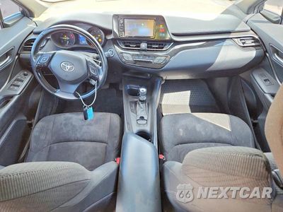 Zdjęcie 8 z 12 samochodu: 2018 TOYOTA C-HR XLE PREMIUM VIN:NMTKHMBX7JR058848 - miniatura