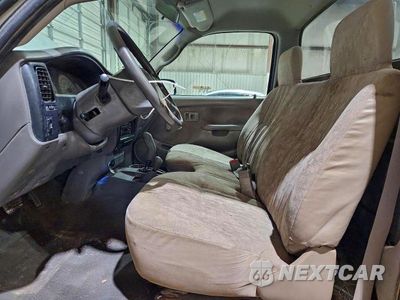 Zdjęcie 7 z 13 samochodu: 2004 TOYOTA TACOMA BASE VIN:5TEPM62NX4Z316719 - miniatura