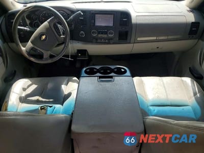 Zdjęcie 8 z 12 samochodu: 2012 CHEVROLET SILVERADO K1500 LT VIN:3GCPKSE7XCG303040 - miniatura