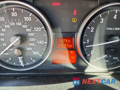 Zdjęcie 9 z 12 samochodu: 2013 BMW X1 XDRIVE35I VIN:WBAVM5C54DVV89526 - miniatura