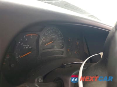 Zdjęcie 9 z 12 samochodu: 2005 CHEVROLET SILVERADO K2500 HEAVY DUTY VIN:1GCHK292X5E174049 - miniatura