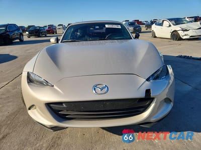 Piąte zdjęcie samochodu w środku: 2022 MAZDA MX-5 MIATA GRAND TOURING VIN:JM1NDAM78N0505878 - miniatura