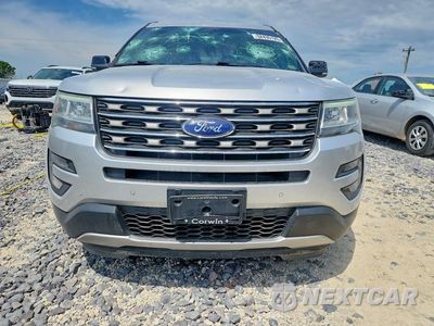 Piąte zdjęcie samochodu w środku: 2017 FORD EXPLORER XLT VIN:1FM5K7D89HGB49594 - miniatura