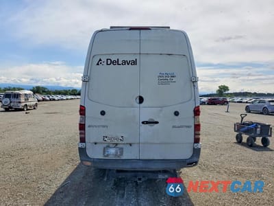 Zdjęcie 6 z 13 samochodu: 2014 MERCEDES-BENZ SPRINTER 3500 VIN:WD3PF4CC7E5832224 - miniatura