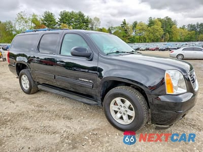 Czwarte zdjęcie samochodu z boku: 2014 GMC YUKON XL K1500 SLT VIN:1GKS2KE7XER143842 - miniatura