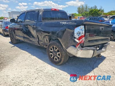Drugie zdjęcie samochodu z przodu: 2016 TOYOTA TUNDRA CREWMAX SR5 VIN:5TFEW5F18GX192707 - miniatura