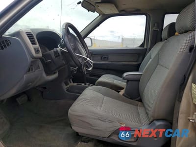 Zdjęcie 7 z 12 samochodu: 2001 NISSAN FRONTIER XE VIN:1N6ED27T61C377855 - miniatura