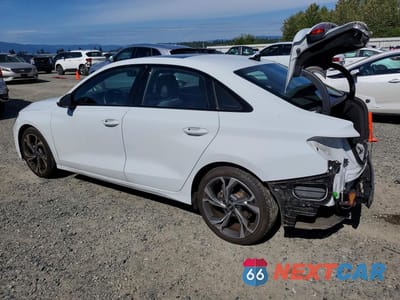 Drugie zdjęcie samochodu z przodu: 2023 AUDI A3 PREMIUM VIN:WAUAUDGY1PA092023 - miniatura