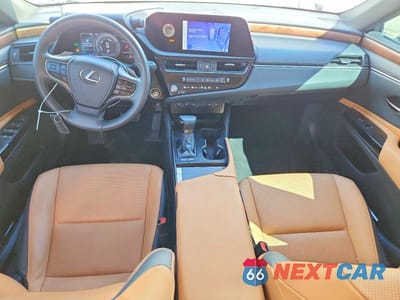 Zdjęcie 8 z 13 samochodu: 2023 LEXUS ES 300H BASE VIN:58ADA1C14PU028058 - miniatura
