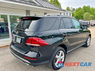 Czwarte zdjęcie samochodu z boku: 2016 MERCEDES-BENZ GLE 350 4MATIC VIN:4JGDA5HB4GA728616 - miniatura