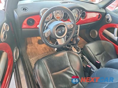 Zdjęcie 8 z 12 samochodu: 2005 MINI COOPER VIN:WMWRF33405TG10119 - miniatura