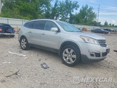 Czwarte zdjęcie samochodu z boku: 2016 CHEVROLET TRAVERSE LT VIN:1GNKRGKD3GJ221160 - miniatura