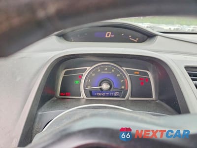 Zdjęcie 9 z 12 samochodu: 2008 HONDA CIVIC LX VIN:1HGFA15548L007157 - miniatura