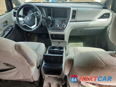 Zdjęcie 8 z 13 samochodu: 2016 TOYOTA SIENNA LE VIN:5TDKK3DC3GS696983 - miniatura