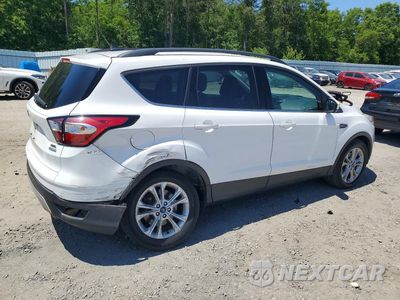 Trzecie zdjęcie samochodu z tyłu: 2018 FORD ESCAPE SEL VIN:1FMCU0HD8JUC26639 - miniatura
