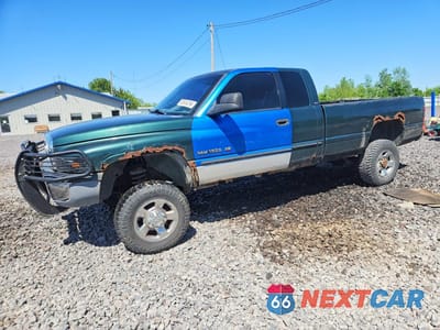 2000 DODGE RAM 2500 3B7KF2368YG128660 - główne zdjęcie licytacji z USA - miniatura