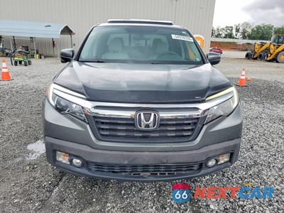Piąte zdjęcie samochodu w środku: 2019 HONDA RIDGELINE RTL VIN:5FPYK3F60KB025969 - miniatura
