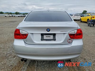 Zdjęcie 6 z 13 samochodu: 2006 BMW 325 I VIN:WBAVB13526KX38728 - miniatura