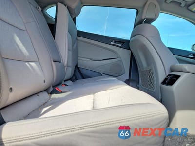 Zdjęcie 11 z 13 samochodu: 2017 HYUNDAI TUCSON SPORT VIN:KM8J3CA24HU374561 - miniatura