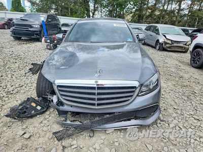 Piąte zdjęcie samochodu w środku: 2018 MERCEDES-BENZ E 300 4MATIC VIN:WDDZF4KB4JA310083 - miniatura