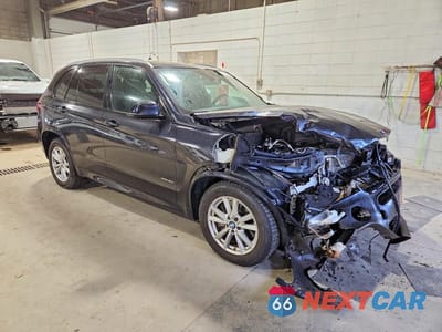 Czwarte zdjęcie samochodu z boku: 2017 BMW X5 XDRIVE50I VIN:5UXKR6C52H0J83811 - miniatura