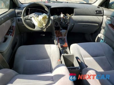 Zdjęcie 8 z 12 samochodu: 2005 TOYOTA COROLLA LE VIN:1NXBR32E35Z413552 - miniatura