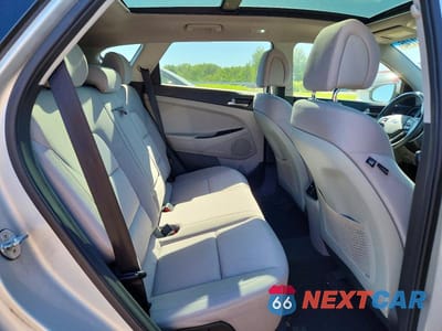 Zdjęcie 10 z 12 samochodu: 2018 HYUNDAI TUCSON VALUE VIN:KM8J33A23JU699644 - miniatura