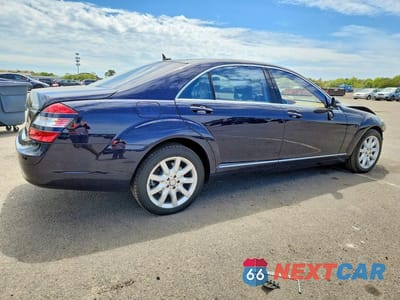 Trzecie zdjęcie samochodu z tyłu: 2008 MERCEDES-BENZ S 550 4MATIC VIN:WDDNG86X78A157170 - miniatura