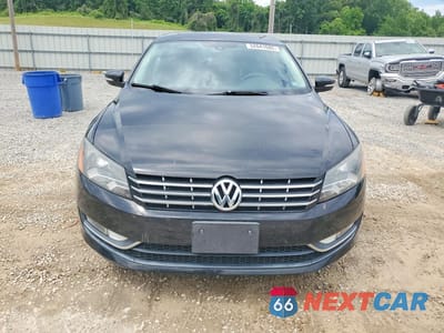 Piąte zdjęcie samochodu w środku: 2014 VOLKSWAGEN PASSAT SEL VIN:1VWCN7A39EC111990 - miniatura