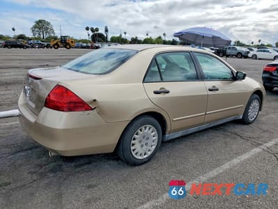 Trzecie zdjęcie samochodu z tyłu: 2006 HONDA ACCORD VALUE VIN:1HGCM56106A041442 - miniatura