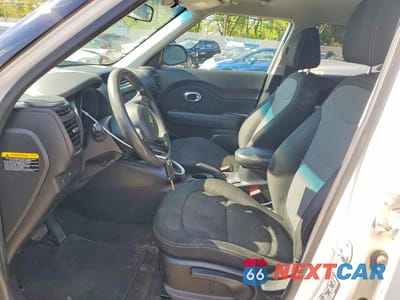 Zdjęcie 7 z 12 samochodu: 2018 KIA SOUL + VIN:KNDJP3A59J7610726 - miniatura