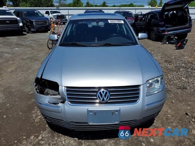 Piąte zdjęcie samochodu w środku: 2002 VOLKSWAGEN PASSAT GLX 4MOTION VIN:WVWTH63B92P186413 - miniatura
