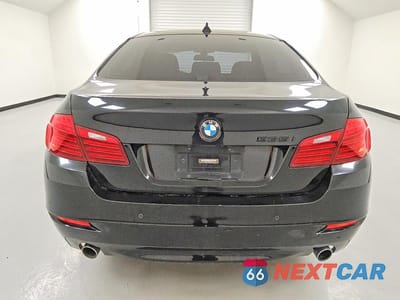 Zdjęcie 6 z 12 samochodu: 2016 BMW 535 I VIN:WBA5B1C57GG551876 - miniatura
