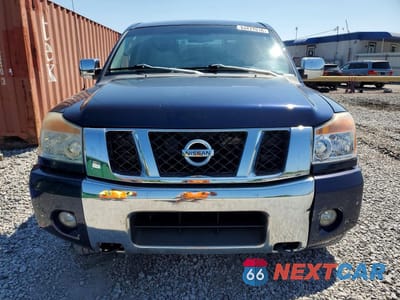 Piąte zdjęcie samochodu w środku: 2011 NISSAN TITAN SV VIN:1N6AA0EC5BN325282 - miniatura