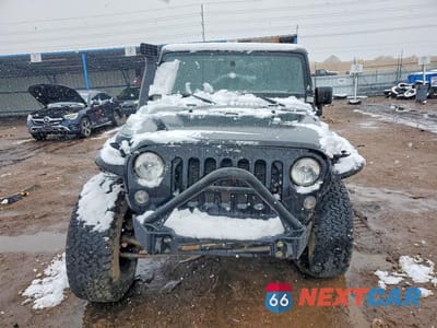 Piąte zdjęcie samochodu w środku: 2015 JEEP WRANGLER SPORT VIN:1C4AJWAGXFL661297 - miniatura