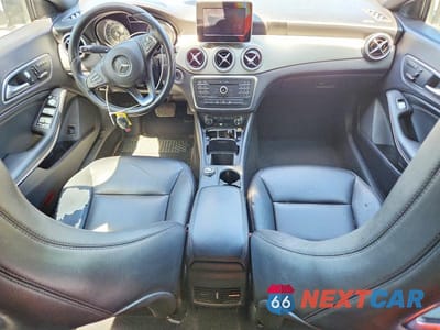 Zdjęcie 8 z 13 samochodu: 2015 MERCEDES-BENZ CLA 250 VIN:WDDSJ4EB3FN169616 - miniatura