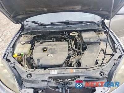Zdjęcie 11 z 12 samochodu: 2006 MAZDA 3 HATCHBACK VIN:JM1BK343561412202 - miniatura