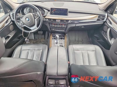 Zdjęcie 8 z 13 samochodu: 2015 BMW X5 XDRIVE35I VIN:5UXKR0C5XF0P11685 - miniatura