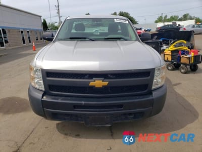 Piąte zdjęcie samochodu w środku: 2011 CHEVROLET SILVERADO K1500 VIN:1GCNKPEA0BF157084 - miniatura