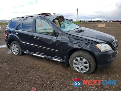 Czwarte zdjęcie samochodu z boku: 2007 MERCEDES-BENZ ML 320 CDI VIN:4JGBB22E17A188261 - miniatura